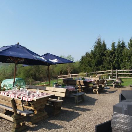 Auberge "La Fourchette Paysanne" Dochamps エクステリア 写真