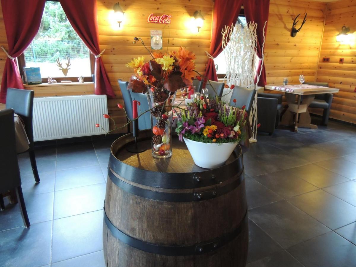 Auberge "La Fourchette Paysanne" Dochamps エクステリア 写真