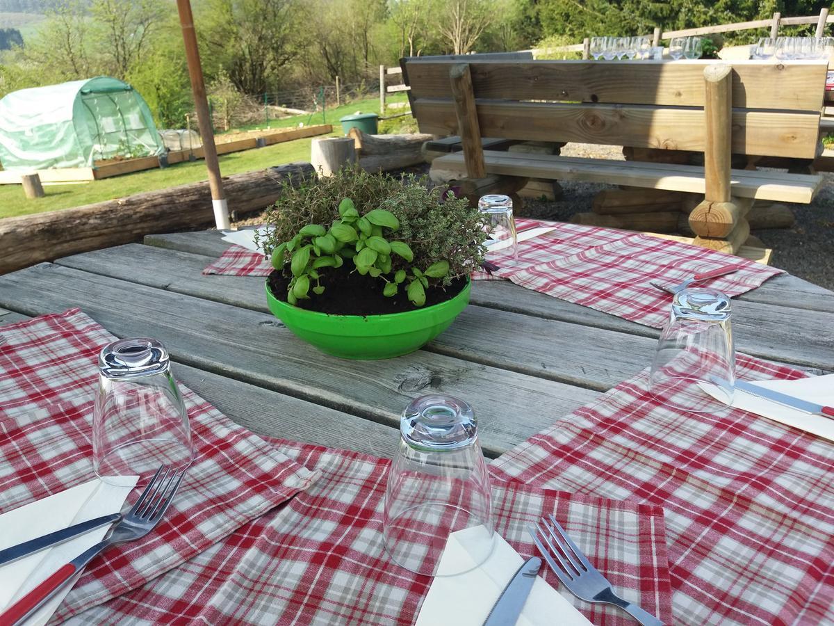 Auberge "La Fourchette Paysanne" Dochamps エクステリア 写真